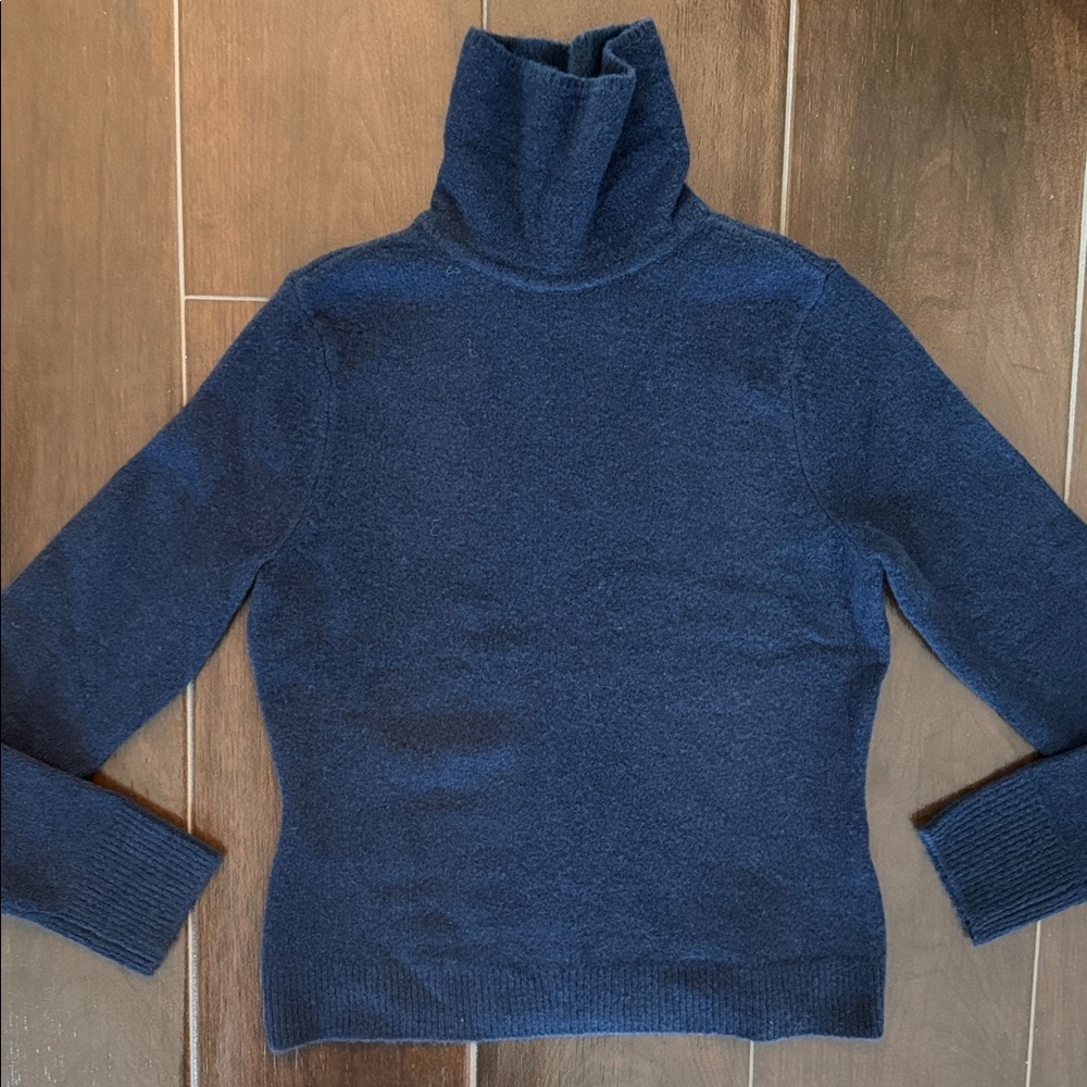 ABERCROMBIE TURLE NECK